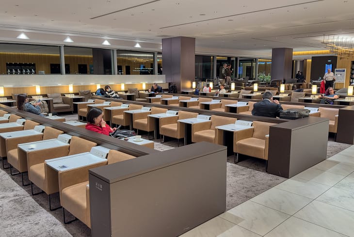 Бизнес-зал ANA в аэропорту Ханеда