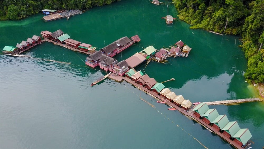 Озеро Чео Лан в парке Као Сок