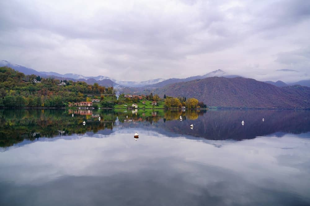 Озеро Орта фото