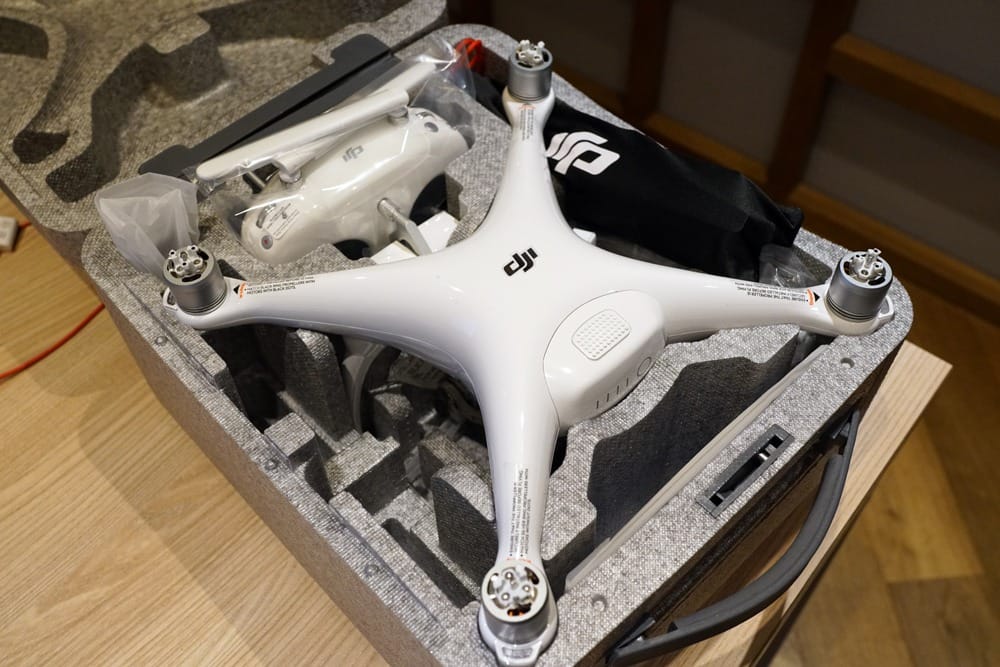 Квадрокоптер DJI Phantom 4 отзыв