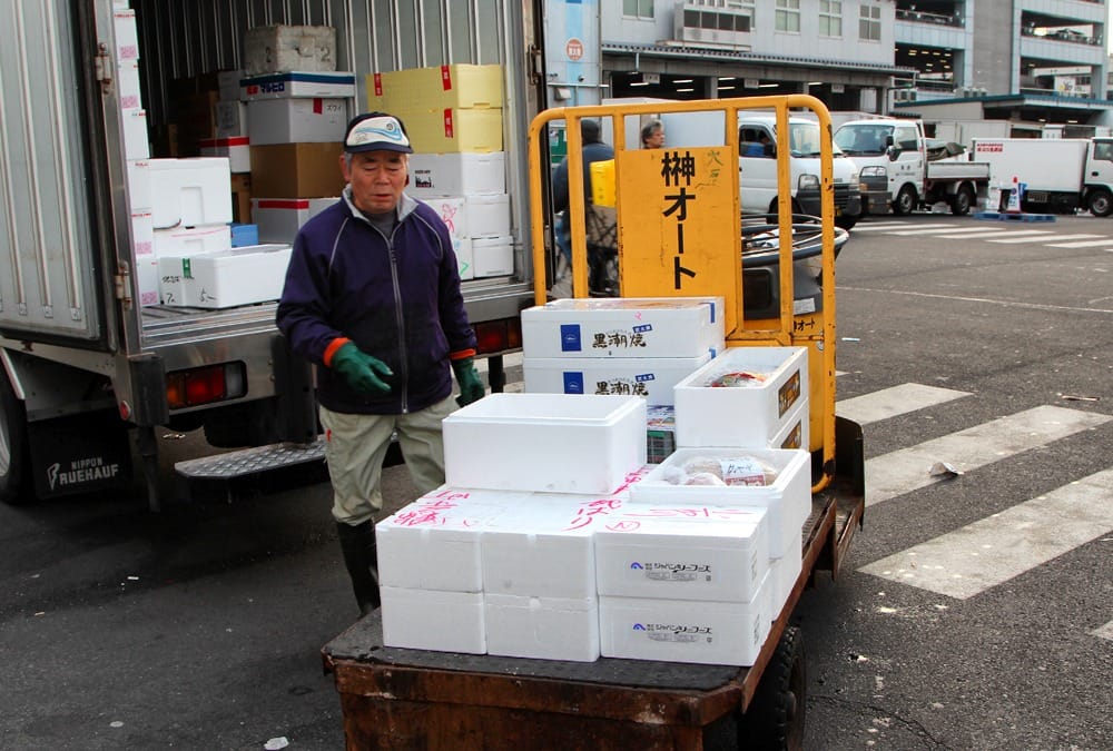 Рыбный рынок в Токио: Tsukiji (Цукидзи)