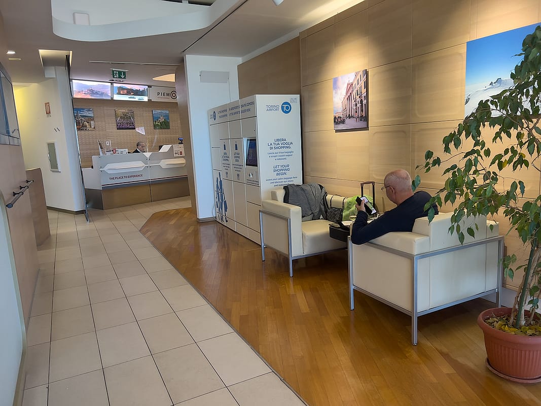 Бизнес-зал в аэропорту Турина