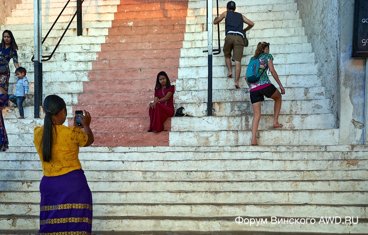 Мандалай Хилл