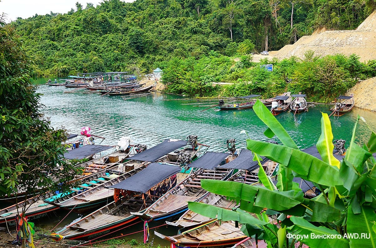 Озеро Чео Лан в парке Као Сок