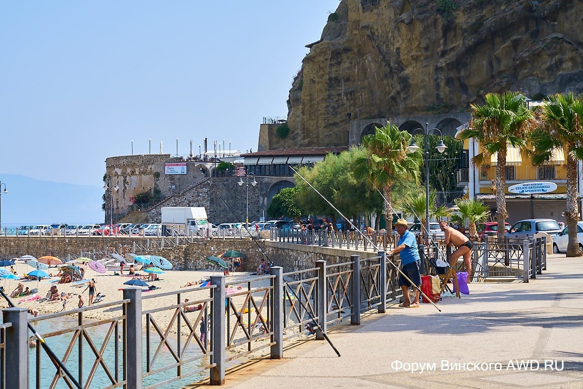 Пляжи Пиццо Калабрия