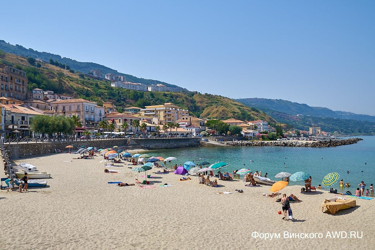 Пляжи Пиццо Калабрия