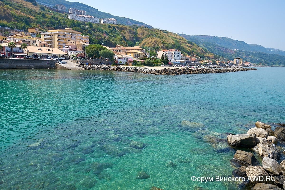 Пляжи Пиццо Калабрия