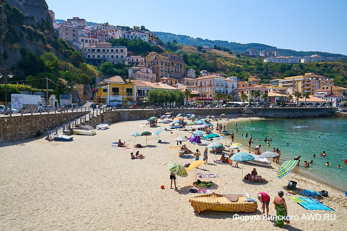 Пляжи Пиццо Калабрия