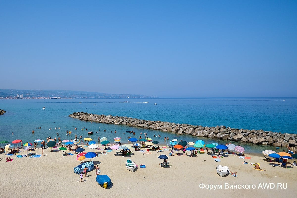 Пляжи Пиццо Калабрия