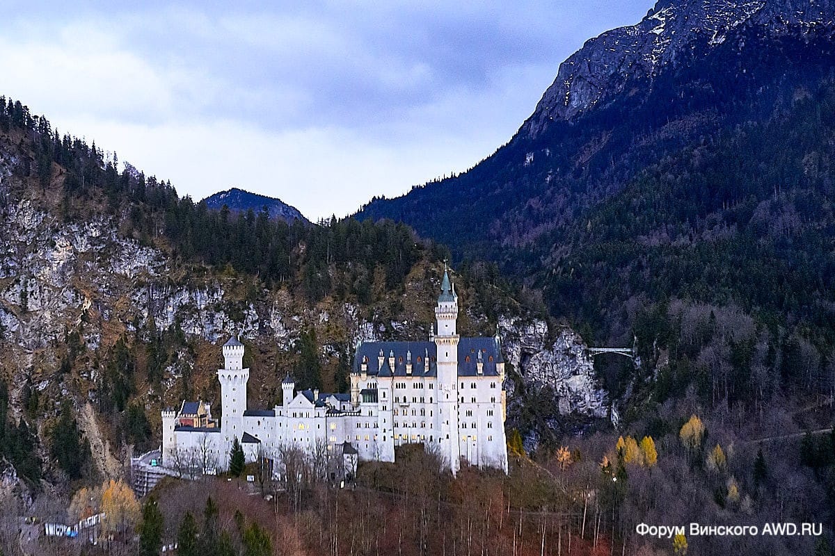 Замок Нойшванштайн фото