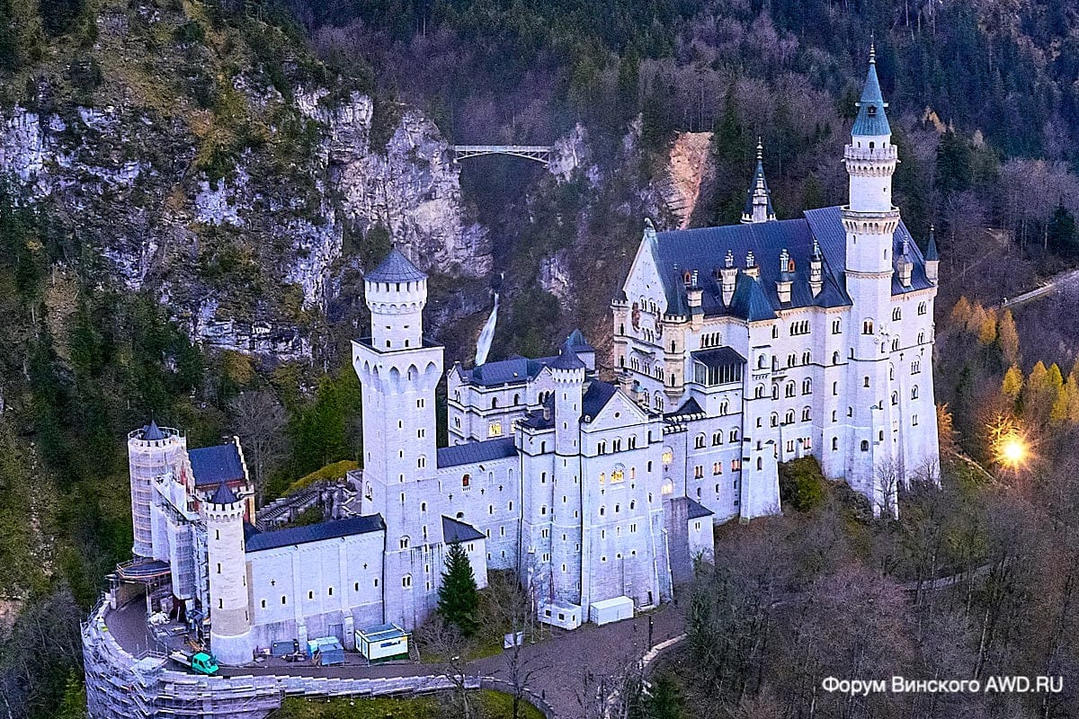 Замок Нойшванштайн фото