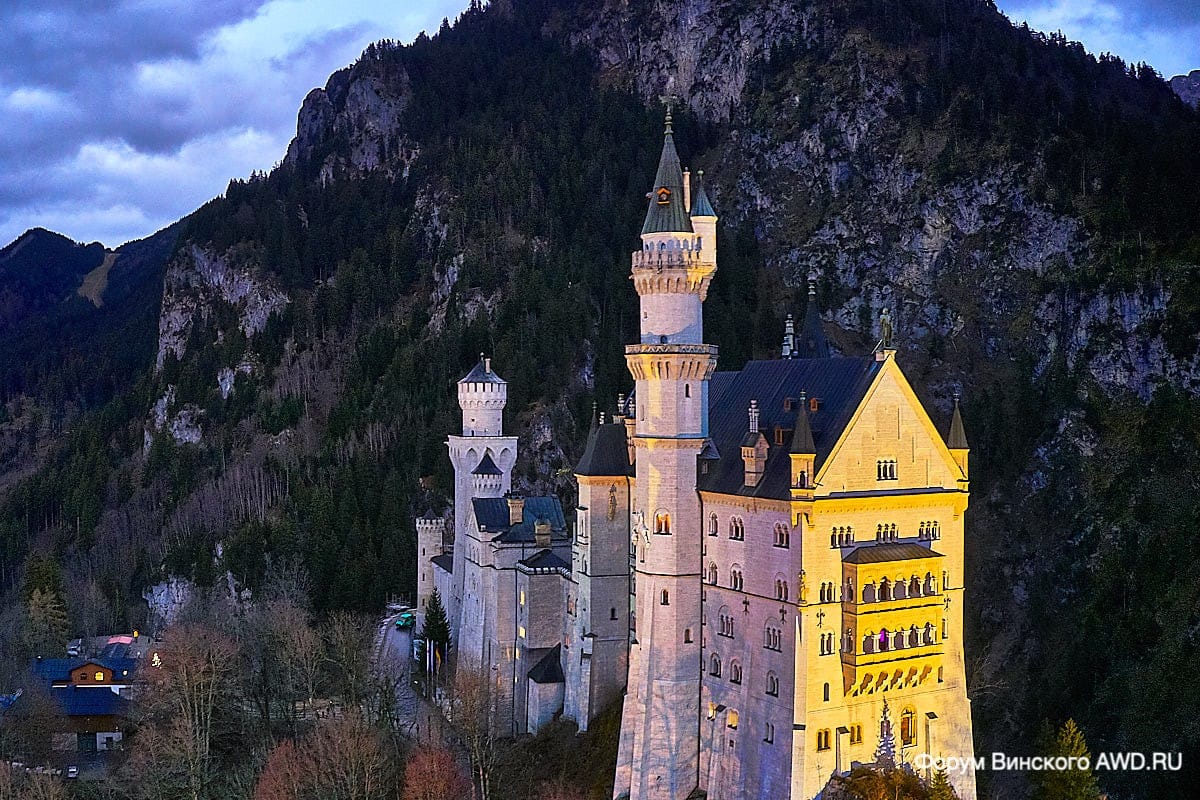 Замок Нойшванштайн фото