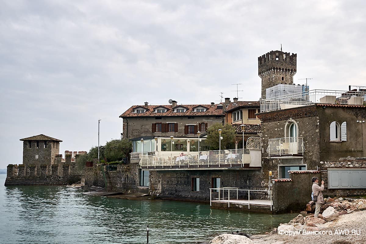 Сирмионе на озере Гарда