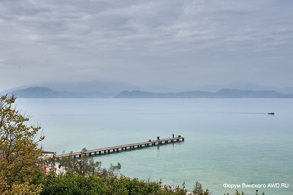 Сирмионе на озере Гарда