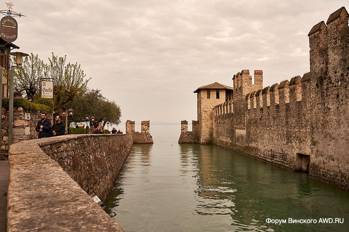 Сирмионе на озере Гарда