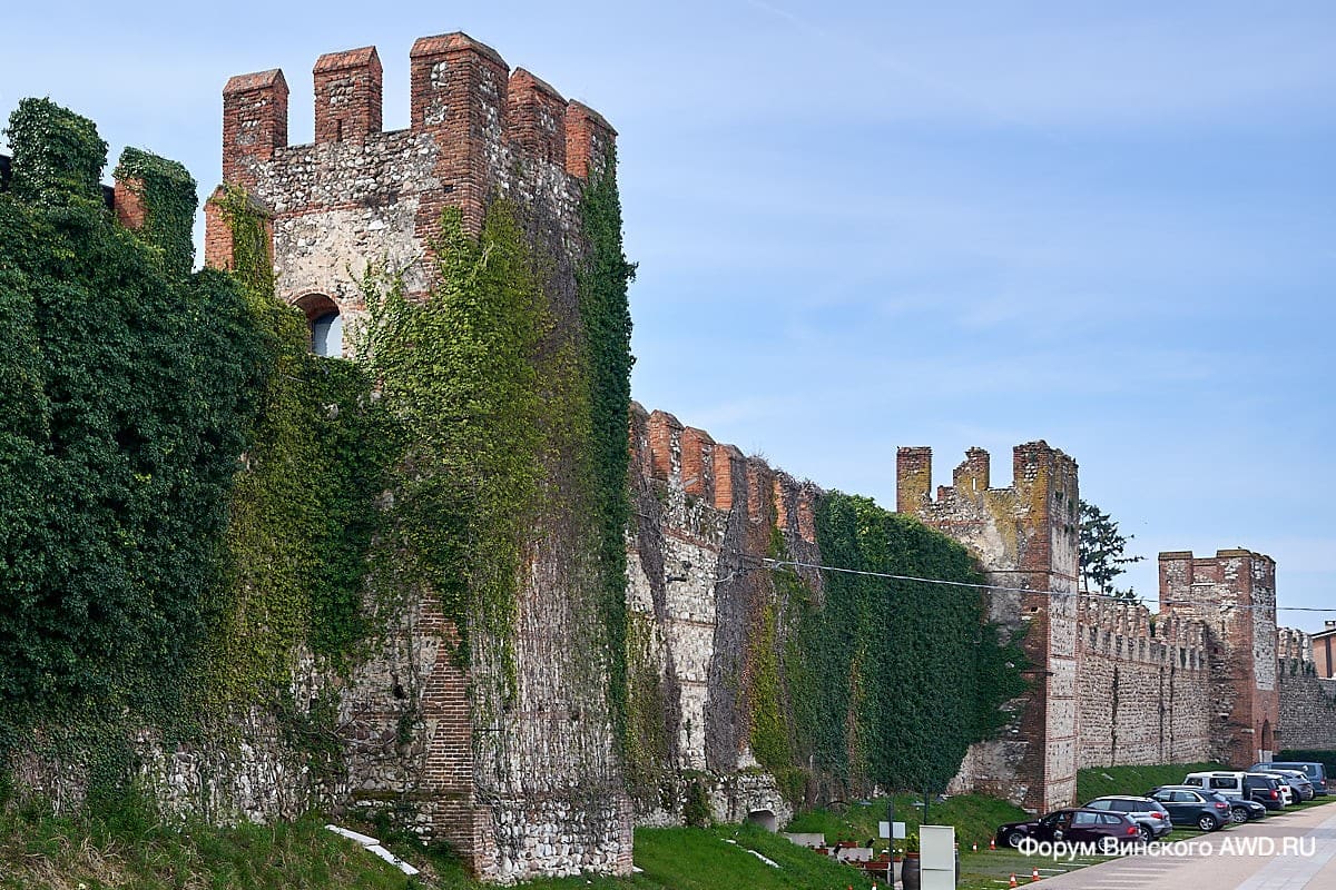 Лацизе на озере Гарда