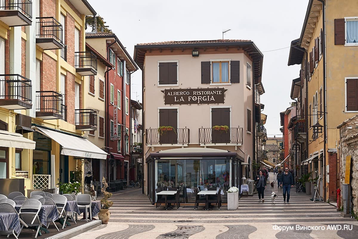 Лацизе на озере Гарда