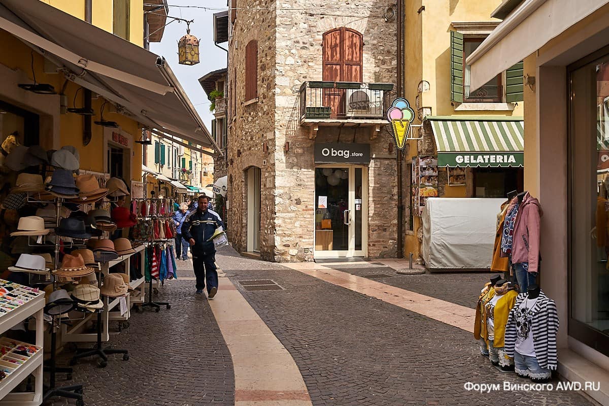 Лацизе на озере Гарда