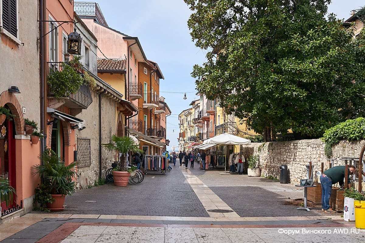 Лацизе на озере Гарда