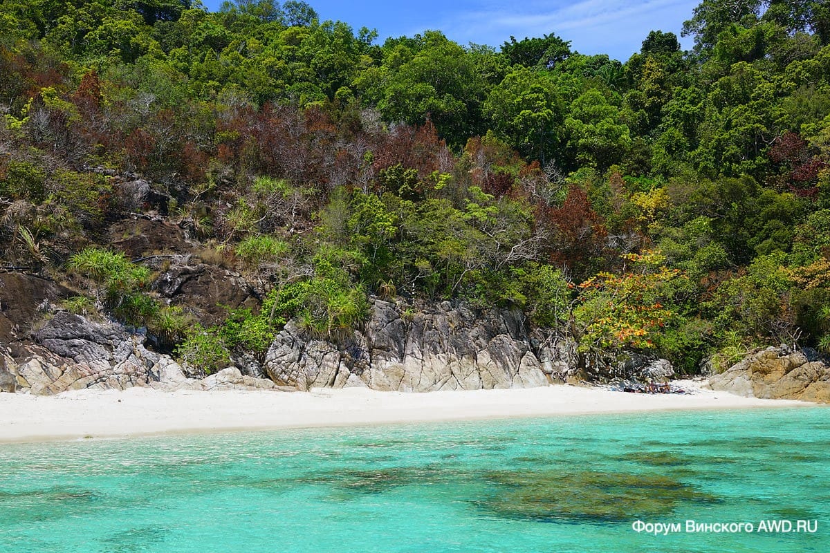 Romantic Beach Перхентианы