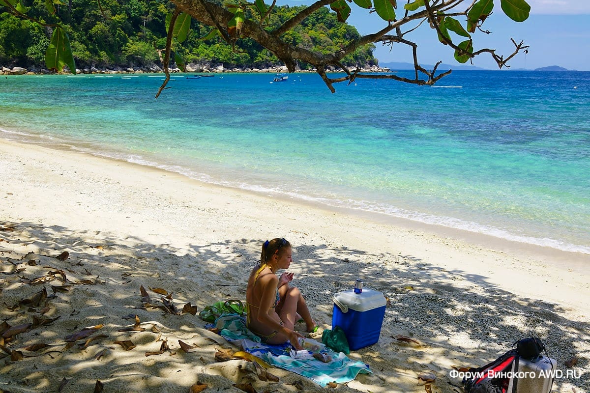 Bubbles Beach Перхентианы