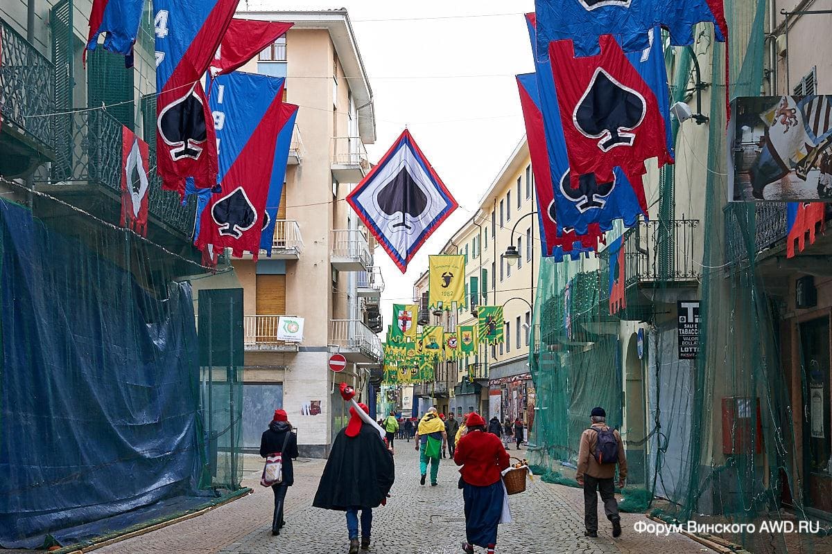 Карнавал в Ивреа (Италия)