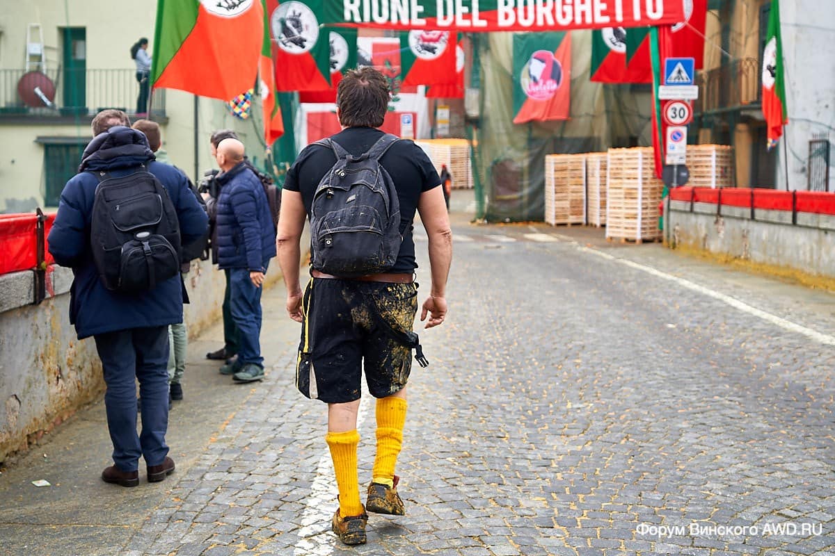 Карнавал в Ивреа (Италия)