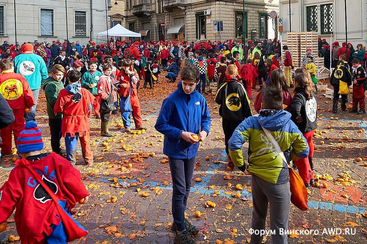 Битва апельсинов Италия