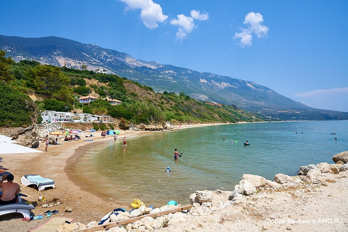 Trapezaki beach Кефалония
