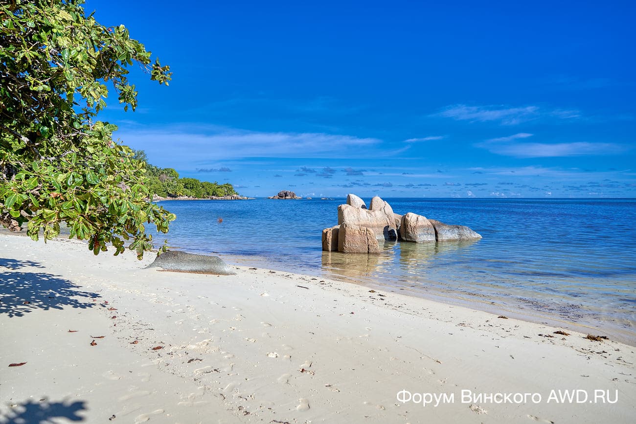  Анс Бато (Anse Bateau)