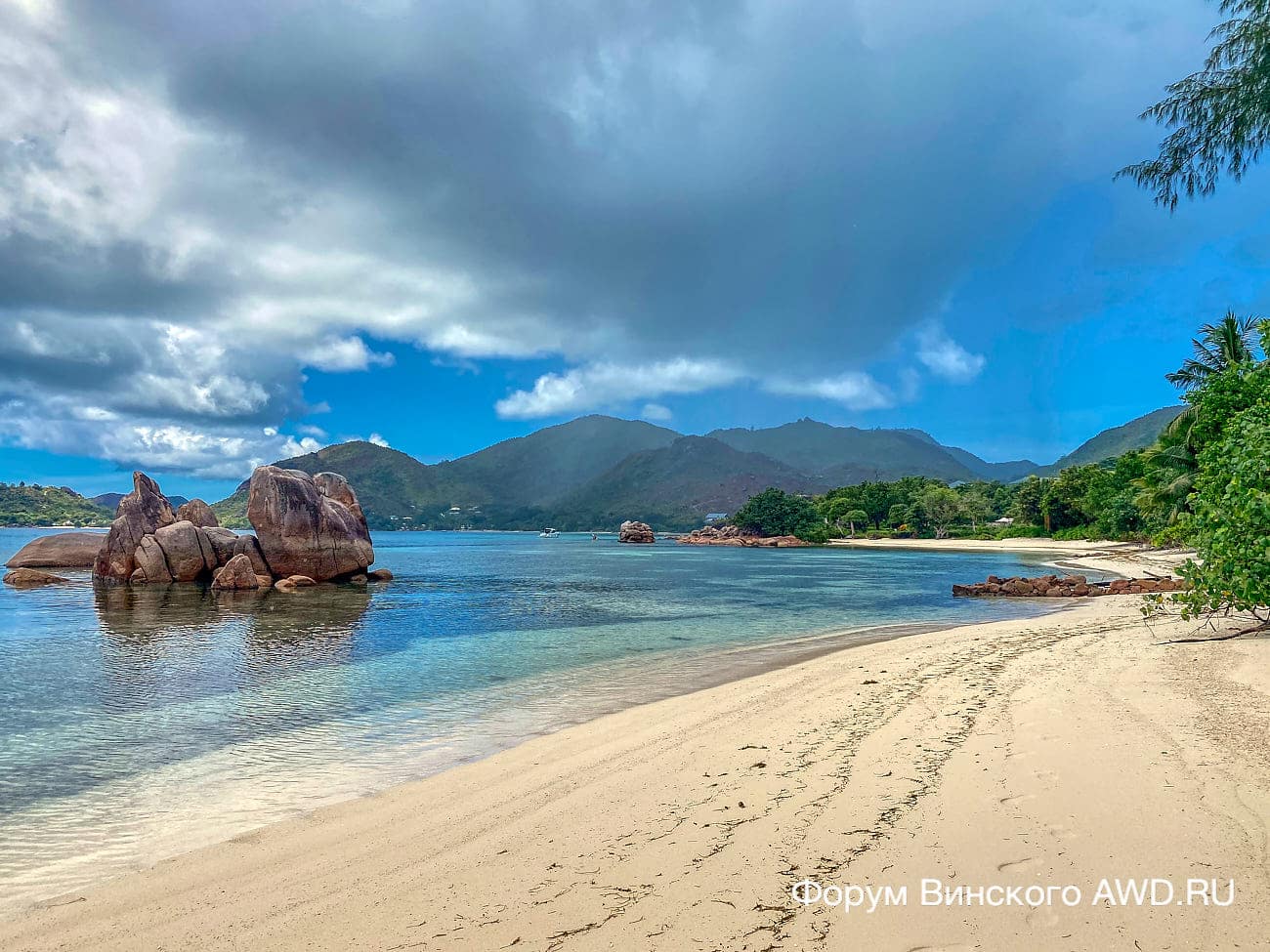 Пляж Анс Такамака (Anse Takamaka)