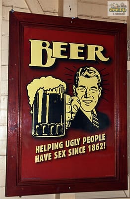 Savannah Way случай в пабе Burketown