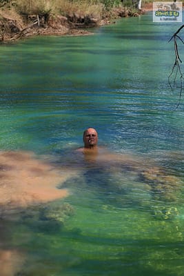 Savannah Way случай в пабе Burketown