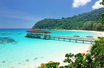 Куда поехать на море в июне