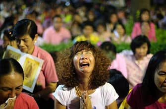 Траур в Таиланде. Что делать туристам