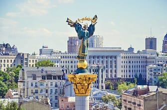 Украина. Слежу с интересом