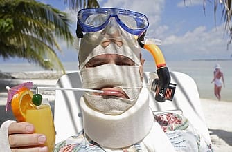 Как купить страховку находясь за границей