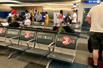 Контроль Covid-19 в аэропорту Афины