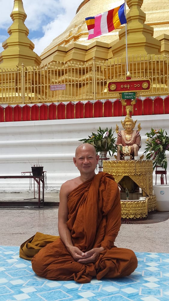 пожить в монастыре в таиланде