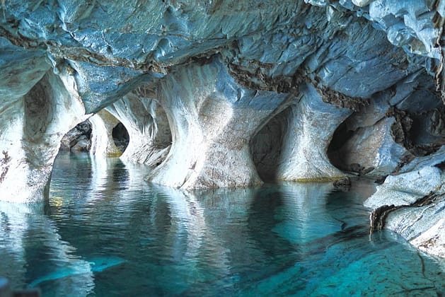 Мраморные пещеры Патагония Чили