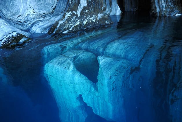 Мраморные пещеры Патагония Чили