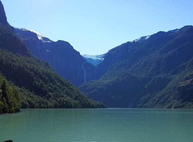Патагония Чили: Пуюгуапи, парк Кеулат и висящий ледник