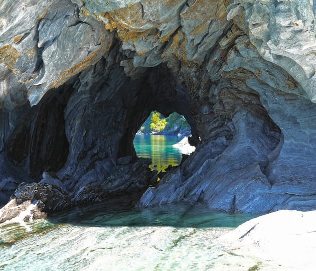 Мраморные пещеры Патагония Чили