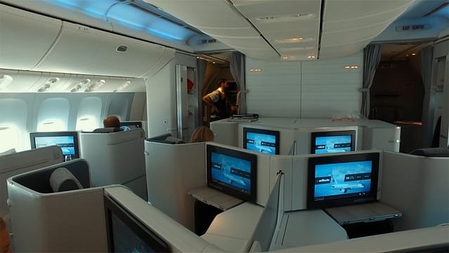 Салон бизнес класса 777 Air Canada