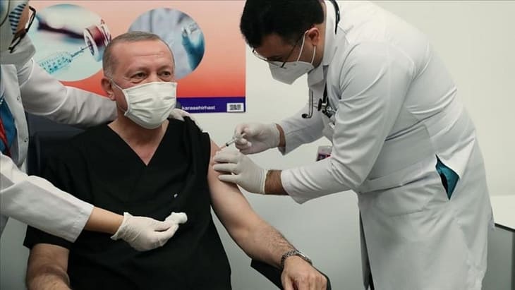 За вакциной в Турцию