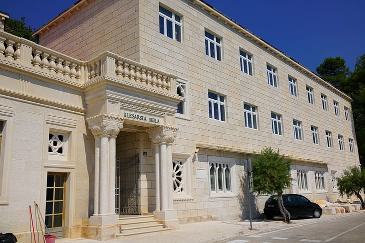 Лучшие пляжи на острове Брач