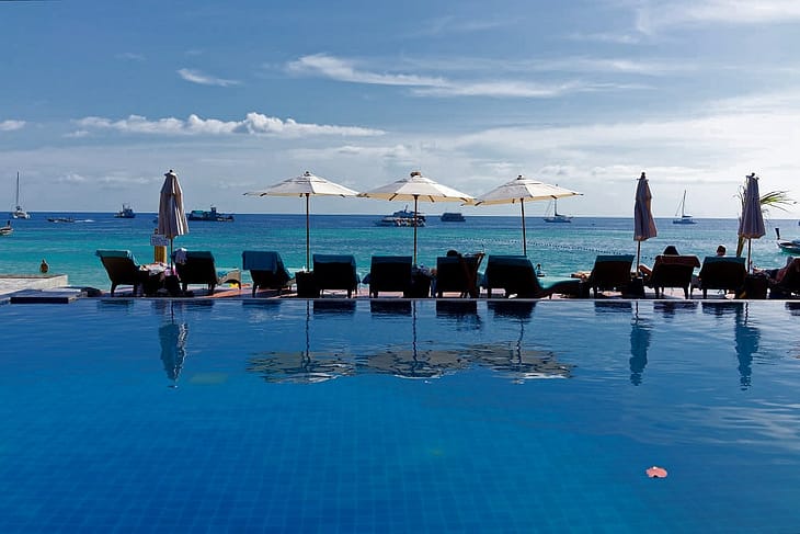 Куда поехать на море в декабре