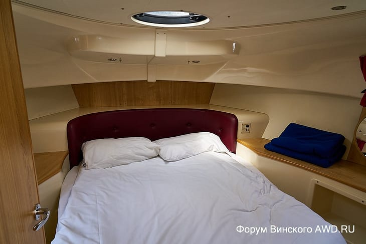 Хаусбот Royal Mystique фото