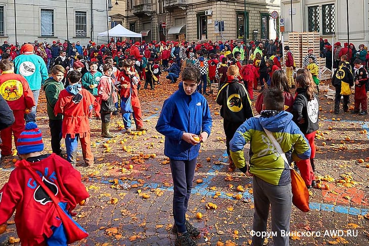 Битва апельсинов Италия