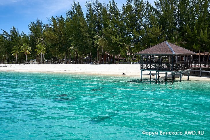 Остров Мантанани Борнео